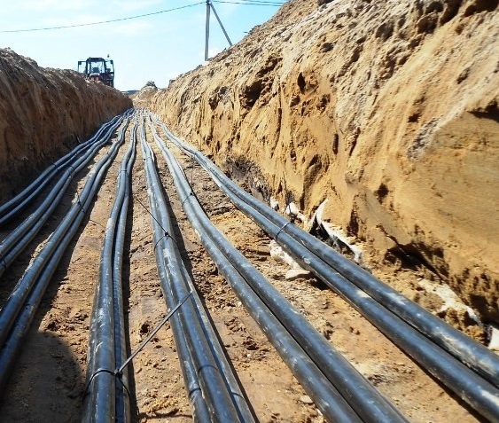 Прокладка кабеля в земле 